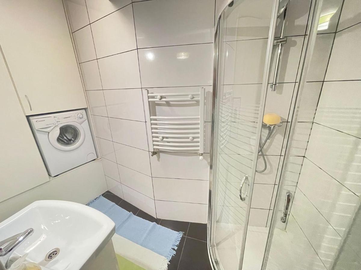 Your Apart Saska Kepa Warsaw Ngoại thất bức ảnh